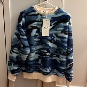 W concept Men blue camouflage fleece sweatshirt, NWT